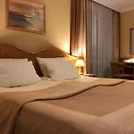 Polaris Iii Aparthotel 3*