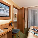 Polaris Iii Aparthotel Svinoústí