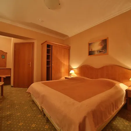 Apartahotel Polaris Iii