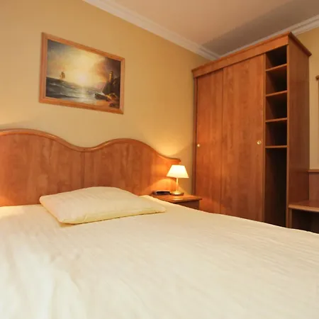 Ξενοδοχείο με διαμερίσματα Polaris Iii 3*