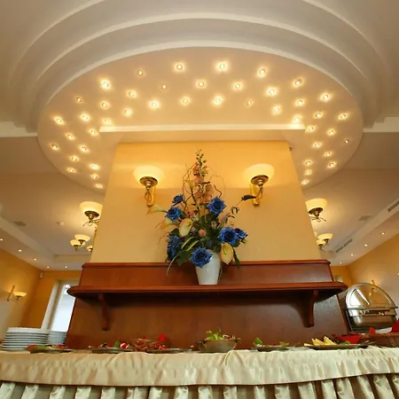 Hotel apartamentowy Polaris Iii