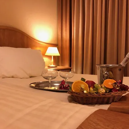 Polaris Iii Apartahotel 3*