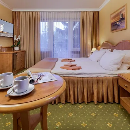 Polaris Iii Aparthotel