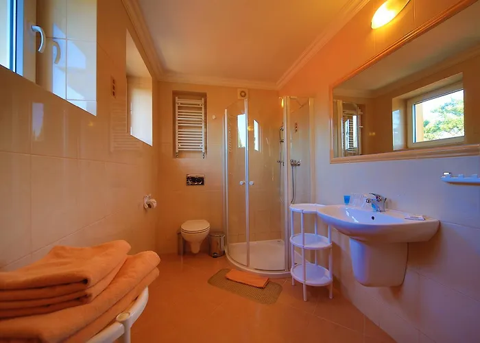 Polaris Iii Aparthotel 3*